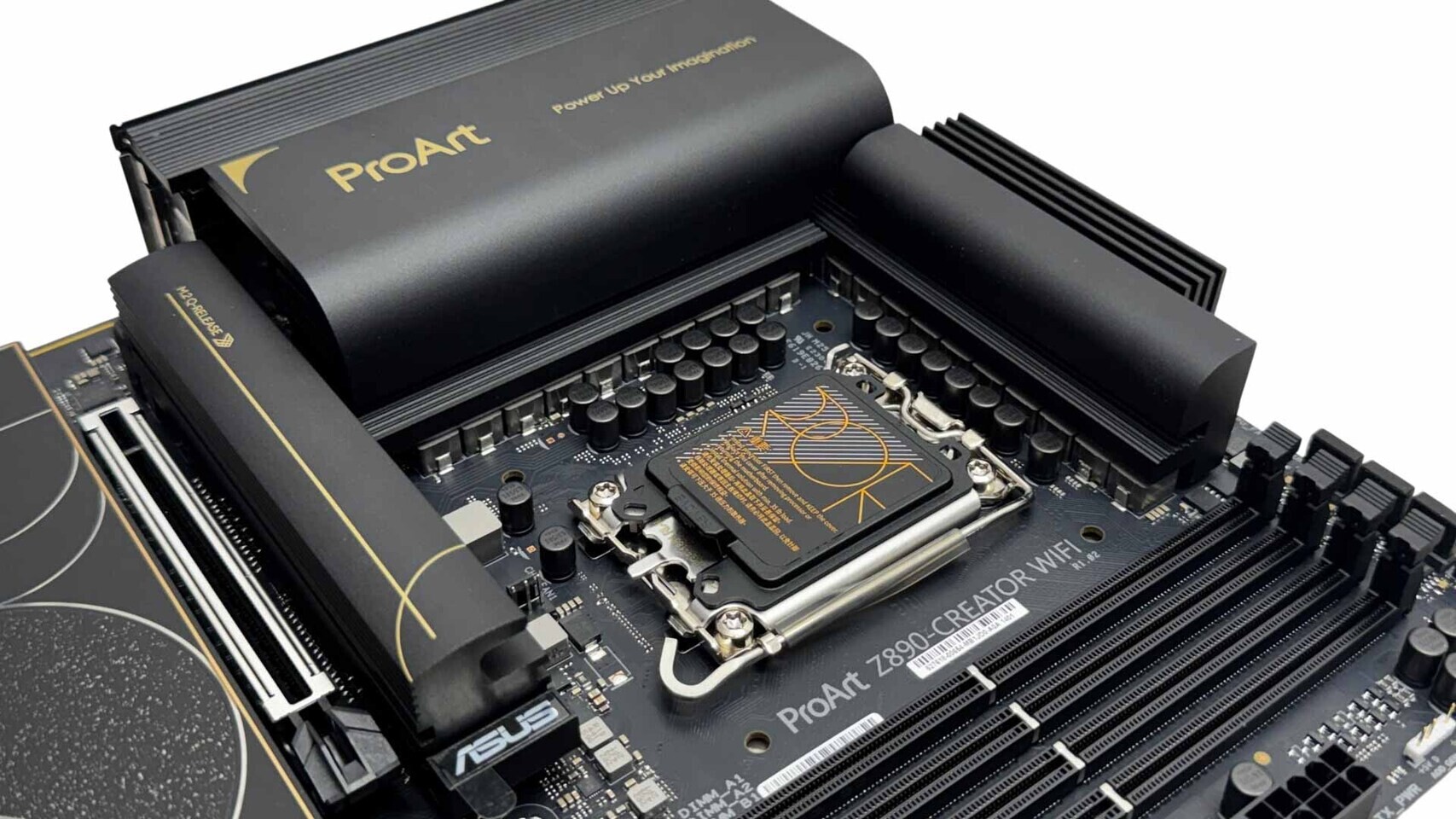 PC Motherboard Sales Plunge Over 25% Due to Sluggish Demand